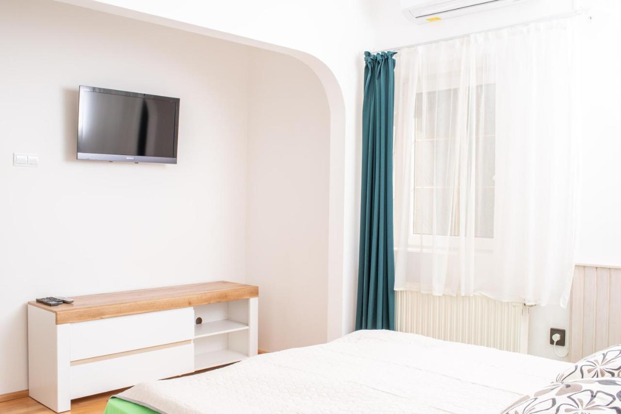 Park Apartman Héviz Zewnętrze zdjęcie