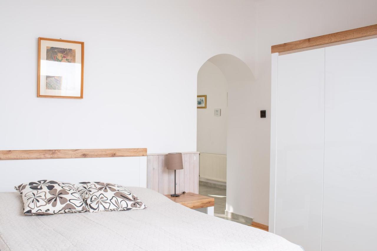 Park Apartman Héviz Zewnętrze zdjęcie