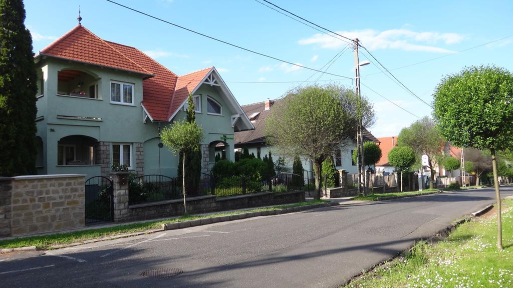 Park Apartman Héviz Zewnętrze zdjęcie