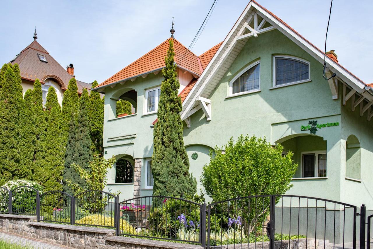 Park Apartman Héviz Zewnętrze zdjęcie